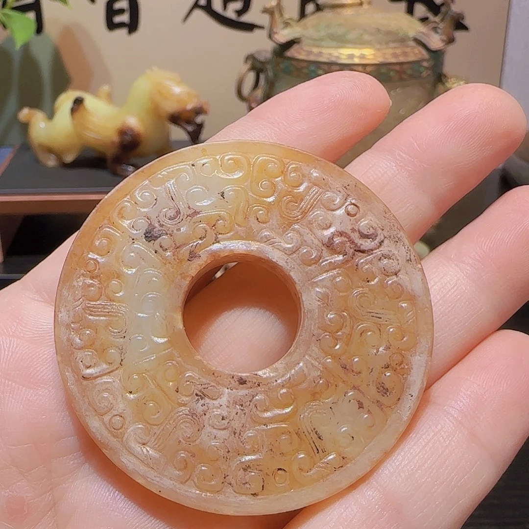 小***哥和田玉未镶嵌挂件