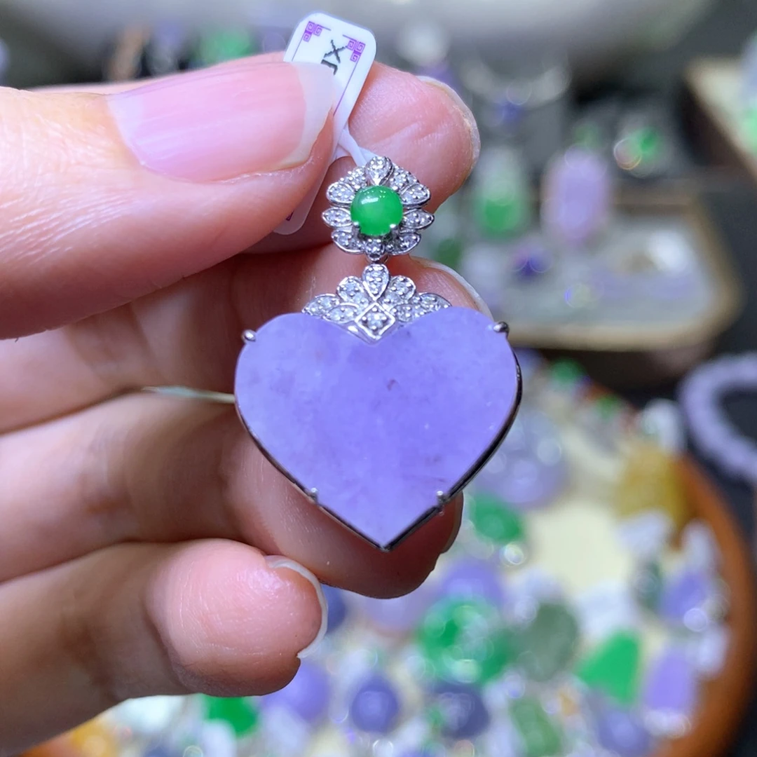 【闪购商品】翡翠颈饰18K金镶嵌翡翠吊坠项链