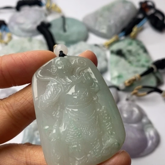 翡翠未镶嵌挂件翡翠
