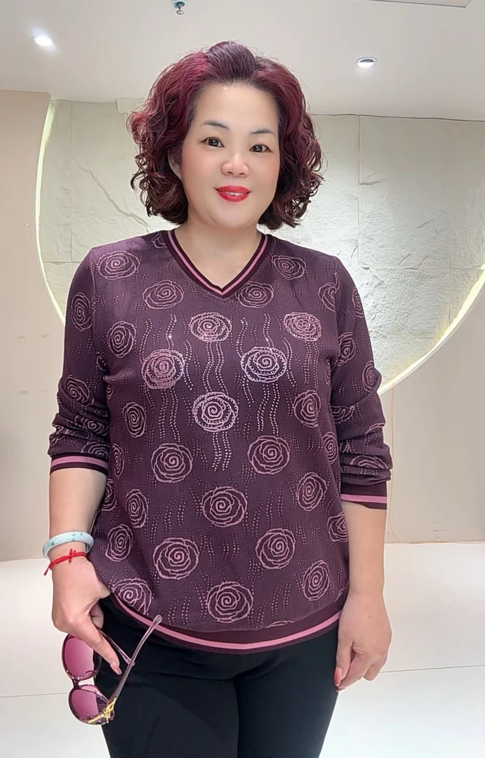 上衣【早秋新款】57720秋季大码妈妈秋装V领紫红色富贵花年轻显气质