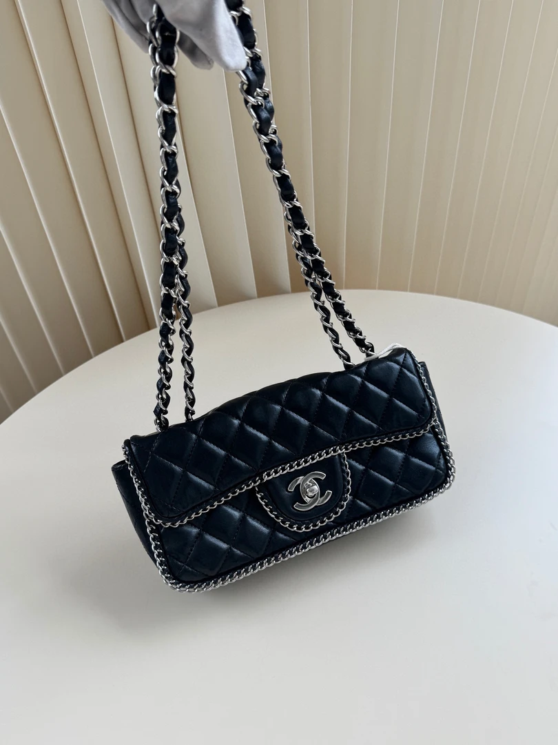 95新 Chanel/香奈儿 0552 Chanel 黑银滚边法棍单肩包