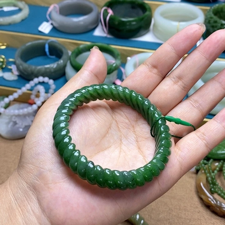 和田玉手镯57圈口22未镶嵌