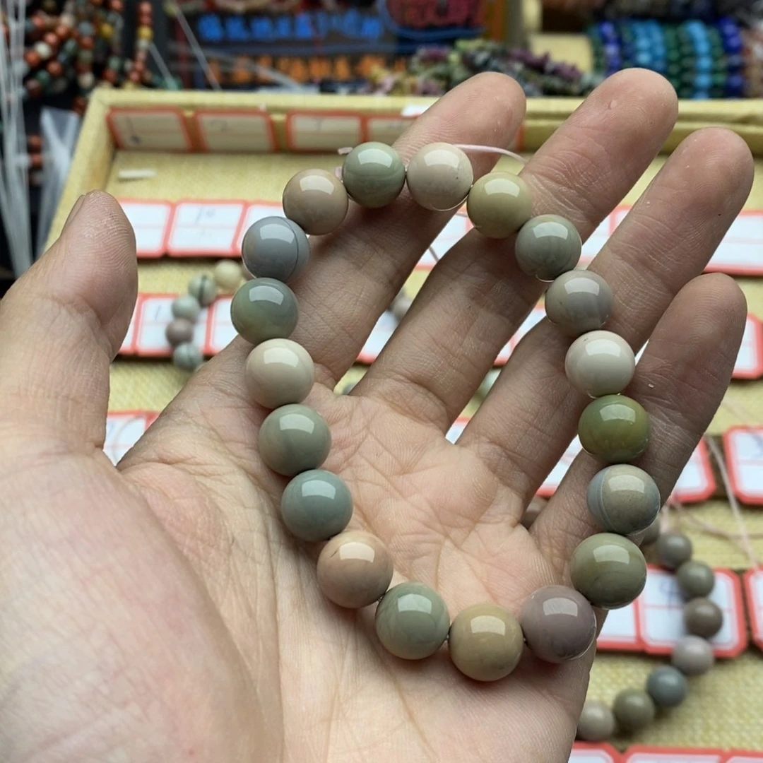 玛瑙/玉髓未镶嵌珠宝半成品家**女一条天然阿拉善A377
