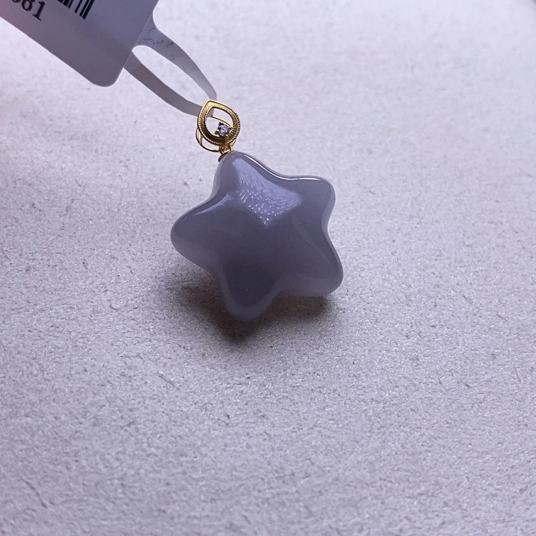 颈饰未镶嵌和田玉毕业级老坑料高浓烟紫金镶星星