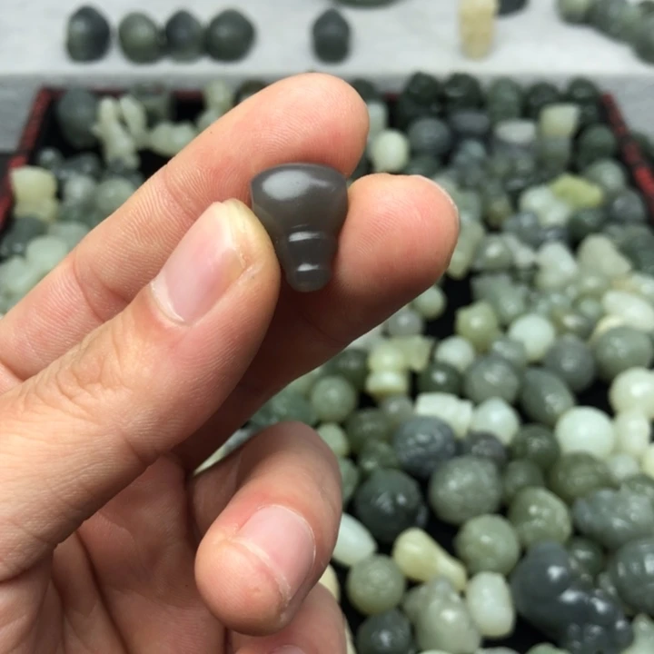 【闪购商品】和田玉颈饰未镶嵌芫*?