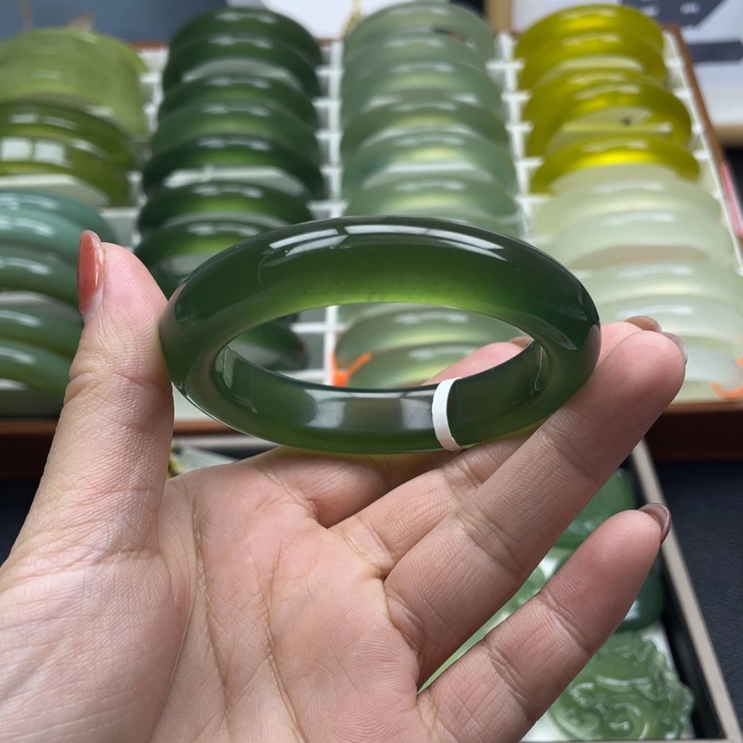 未镶嵌蛇纹石玉手镯