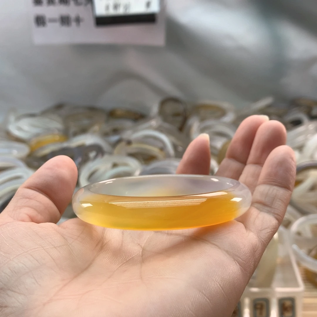 手镯玛瑙/玉髓未镶嵌