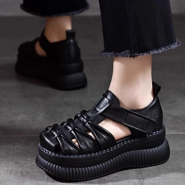 2025夏圆头罗马风格纯色罗马凉鞋露趾松糕鞋轻便厚底包头罗马鞋女