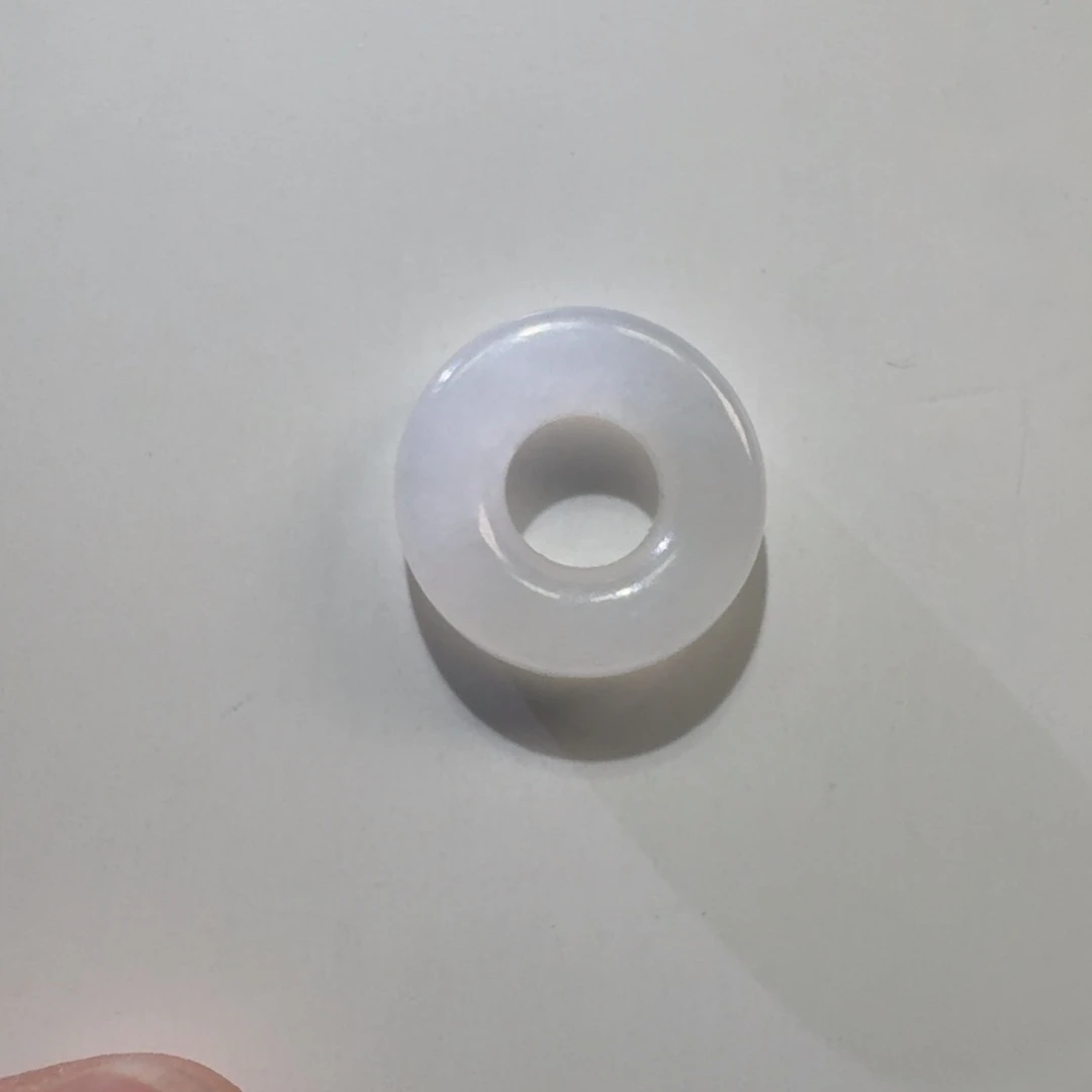 翡翠未镶嵌颈饰甜甜圈
