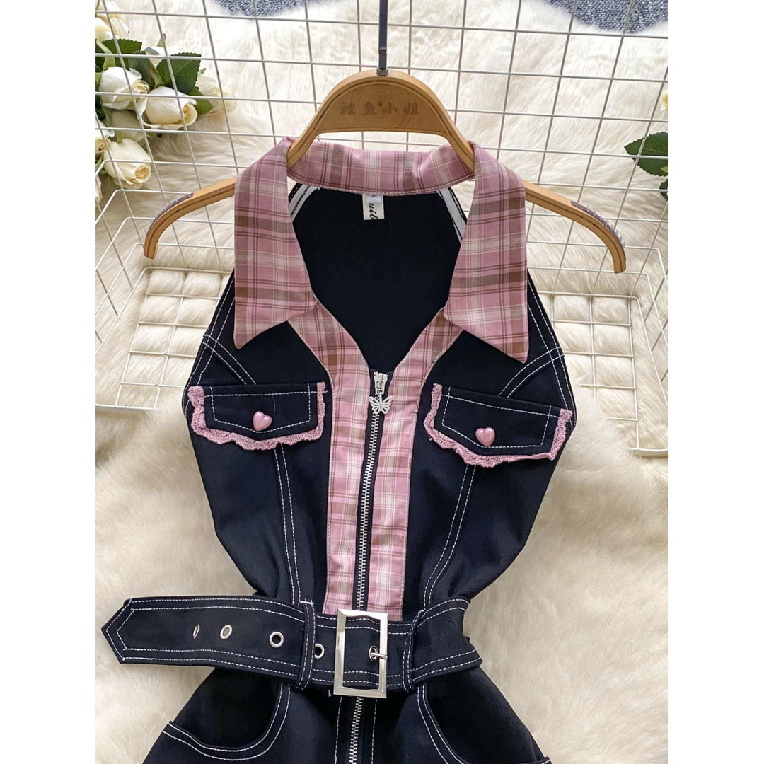 女夏季设计感翻领挂脖无袖收腰牛仔连衣裙+格子短裤超100人加购