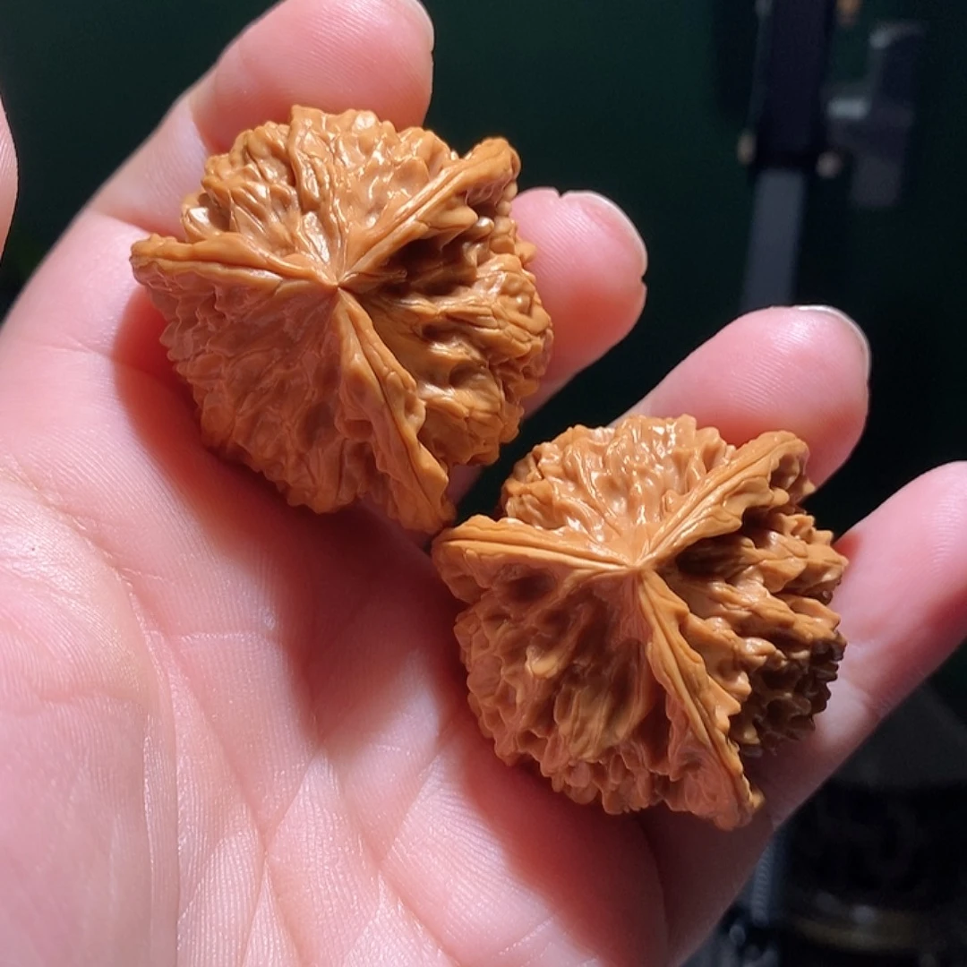 把件文玩核桃41秦闷三棱全品