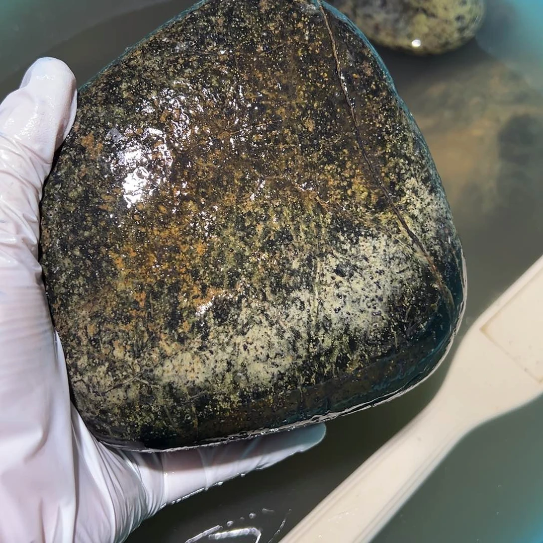 未镶嵌蛇纹石玉西藏藏玉药王石子*