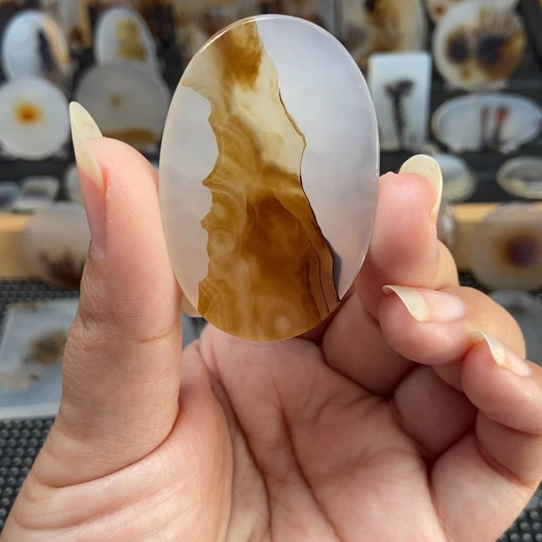 玛瑙/玉髓未镶嵌颈饰