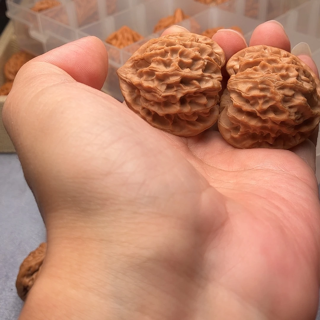 聆***师把件文玩核桃龙门涧