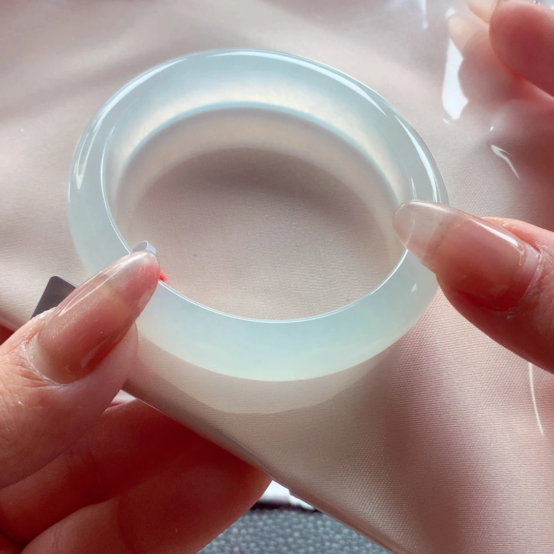 翡翠未镶嵌手镯（贵妃镯）师妹54贵妃白月光对标小六