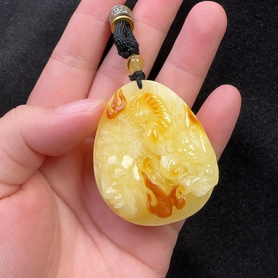 蜜蜡未镶嵌珠宝奇石