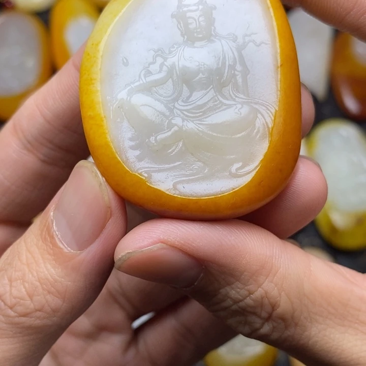 和田玉未镶嵌颈饰