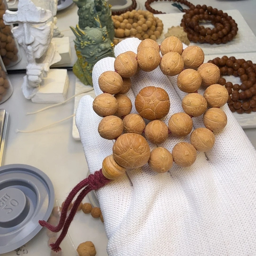 F****凤眼菩提吊坠10.8+高山树实心籽