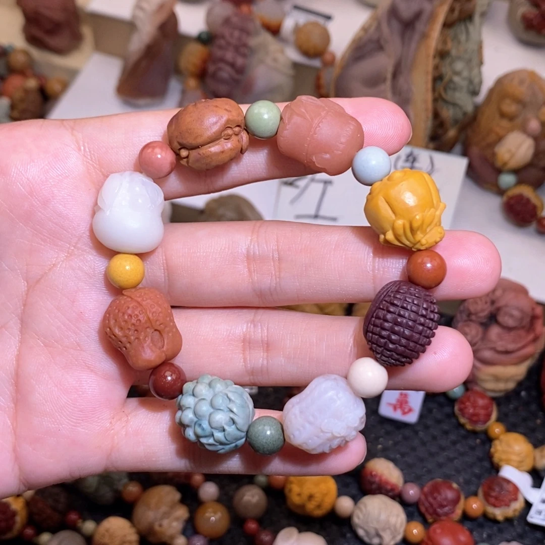 未镶嵌手链石英质玉（阿拉善玉）