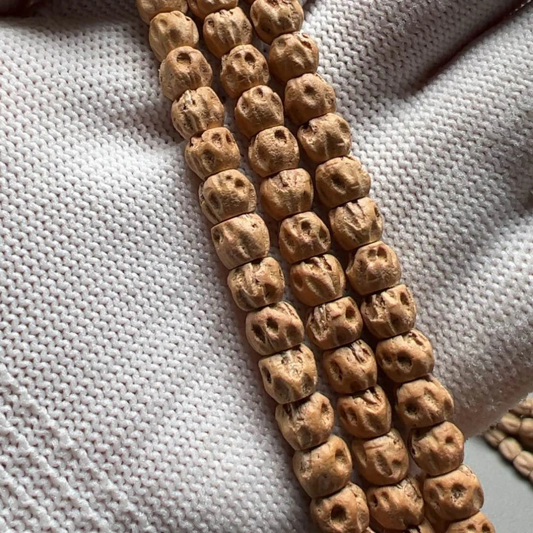 柏香籽/百香籽吊坠@****?