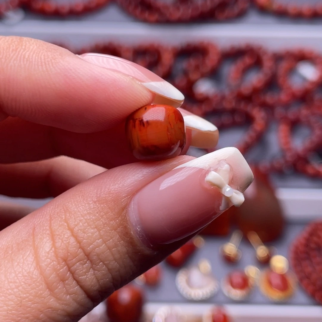 南红玛瑙未镶嵌其他原矿）9.9mm瓦西柿子红满肉虎皮单珠