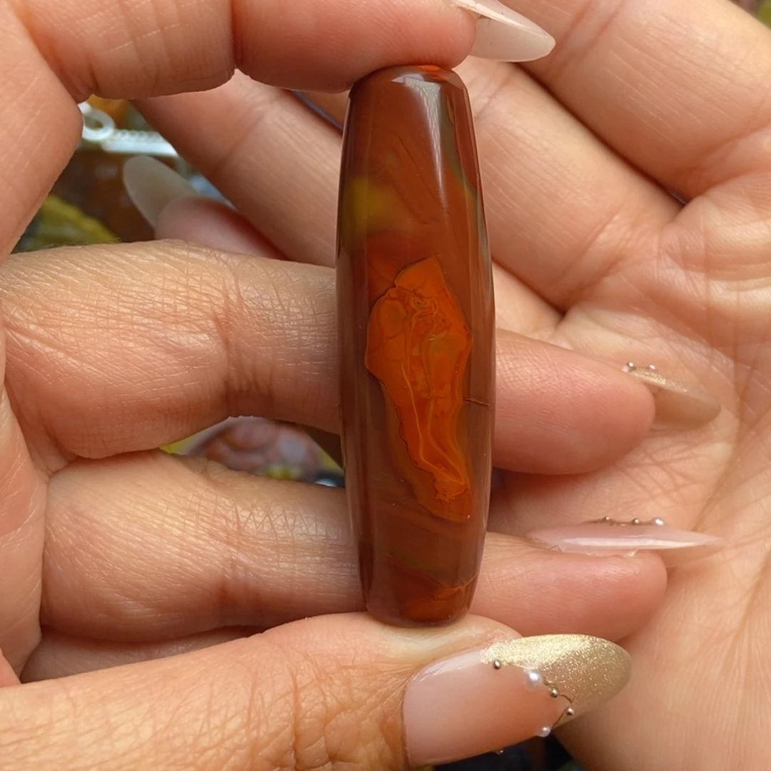 玛瑙/玉髓颈饰未镶嵌战国红