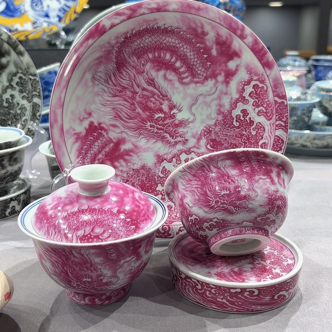 瓷片景德镇瓷器精品陈列