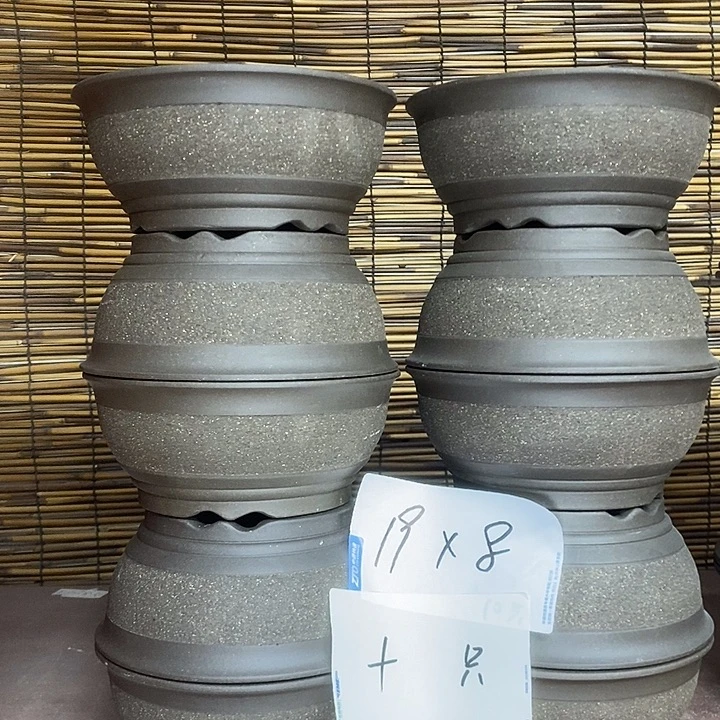 花盆紫砂我在外面