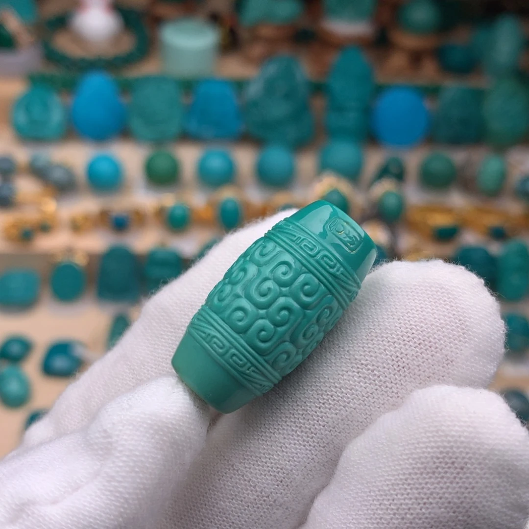 未镶嵌绿松石珠宝奇石