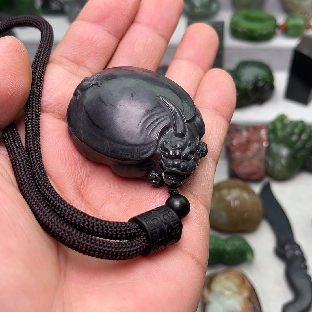 和田玉颈饰未镶嵌