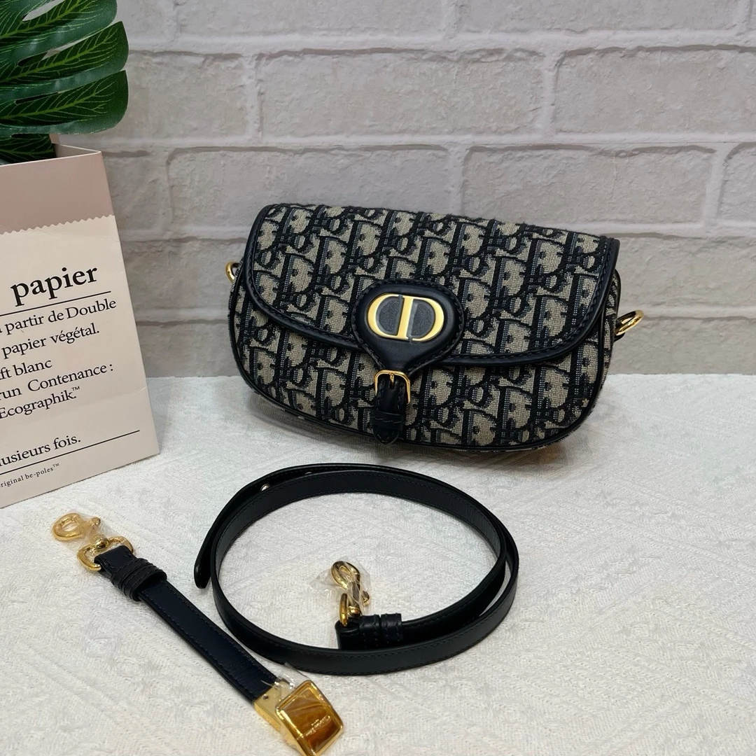99新 DIOR/迪奥 /老花bobby包新月包/22年/带膜