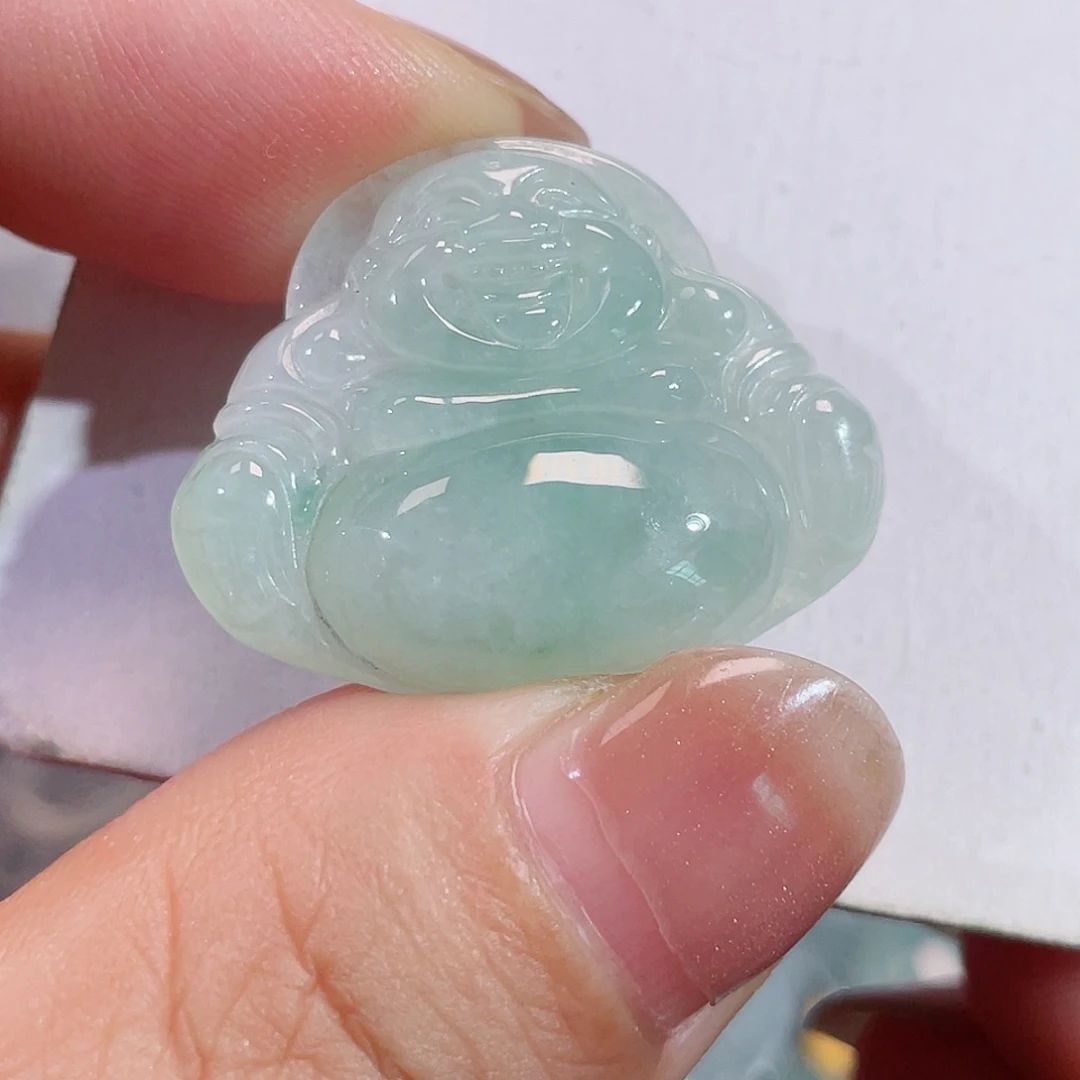 翡翠未镶嵌颈饰佛公
