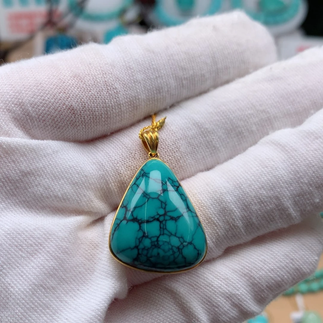 绿松石18K金镶嵌珠宝奇石