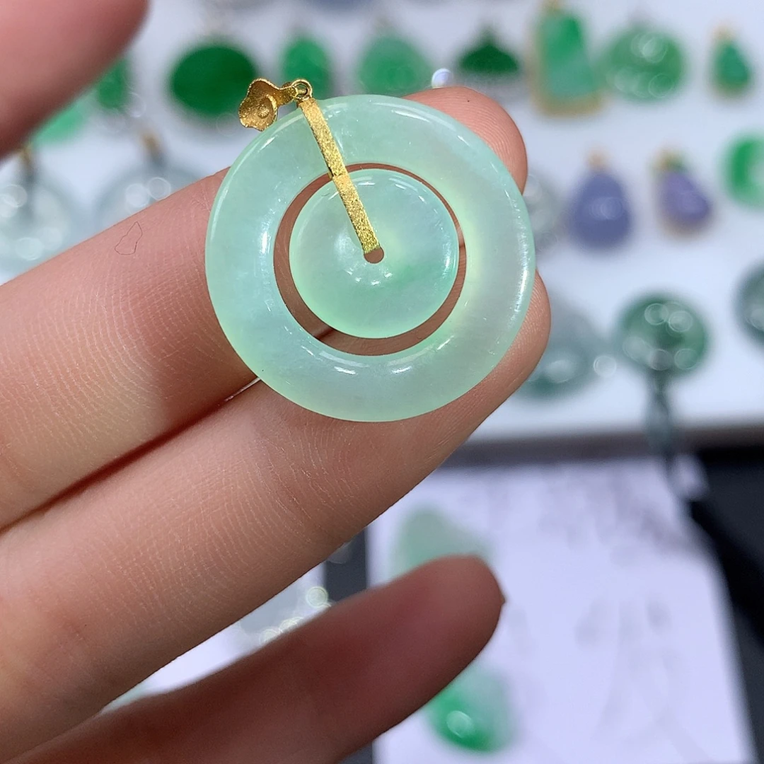 翡翠未镶嵌吊坠(不含链)子母扣