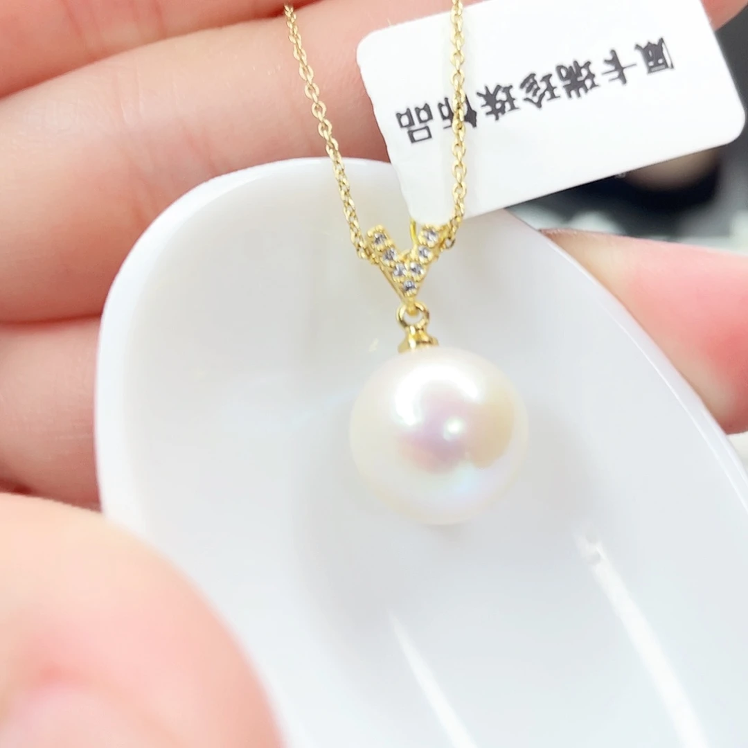 淡水珍珠吊坠(赠链)未镶嵌