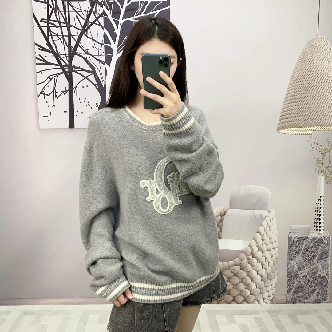 95新 DIOR/迪奥 麦殿/山羊绒毛衣XL码灰色/250203ZYTLB01
