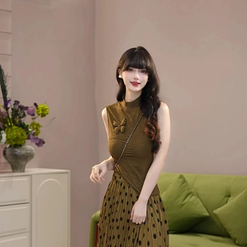 AMASS/阿玛施早春新款中圆领蝴蝶设计感气质时髦背心上衣530033