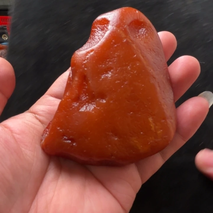 未镶嵌蜜蜡珠宝奇石