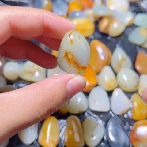 和田玉（子料）未镶嵌颈饰14.5克