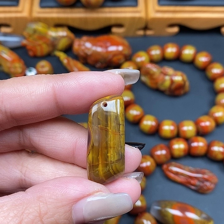 玛瑙/玉髓未镶嵌颈饰