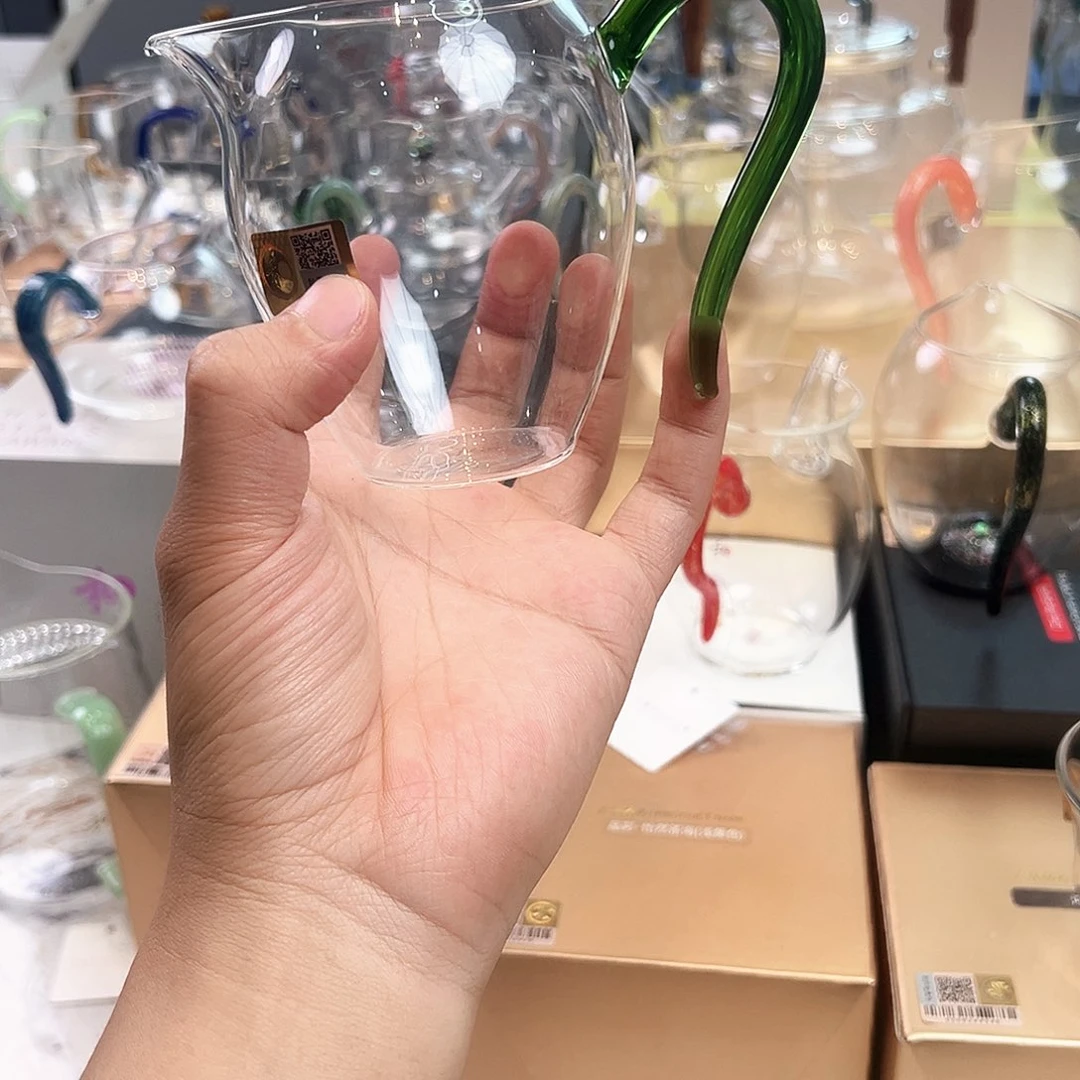 湖绿色怡然。。。。。。。。。。