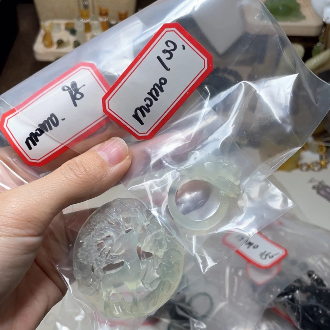 蛇纹石玉颈饰未镶嵌m****2