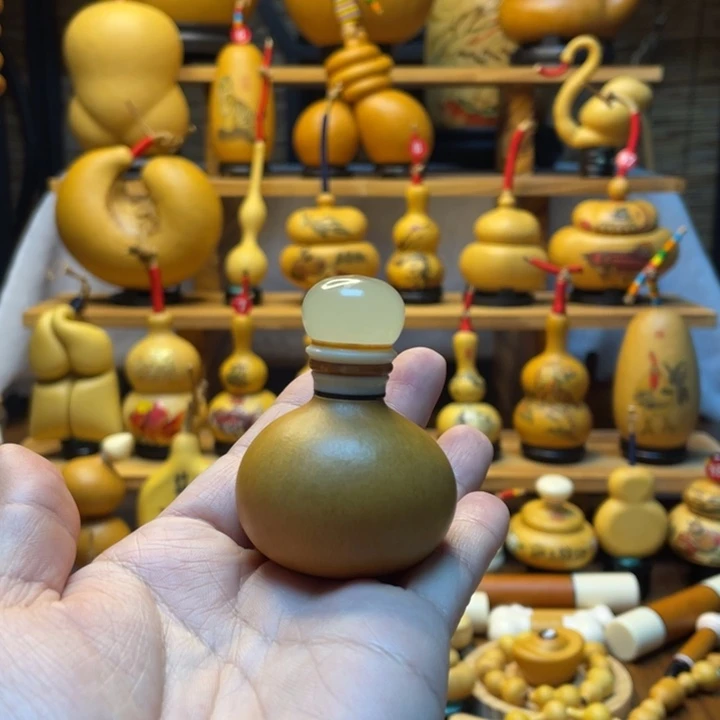 ?****?天然葫芦自然生长丽丽