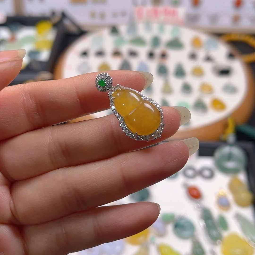 【闪购商品】翡翠颈饰银S925镶嵌怡**i吊坠