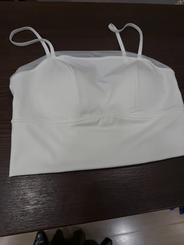 女吊带背心夏季聚拢防走光美背带胸垫打底内衣