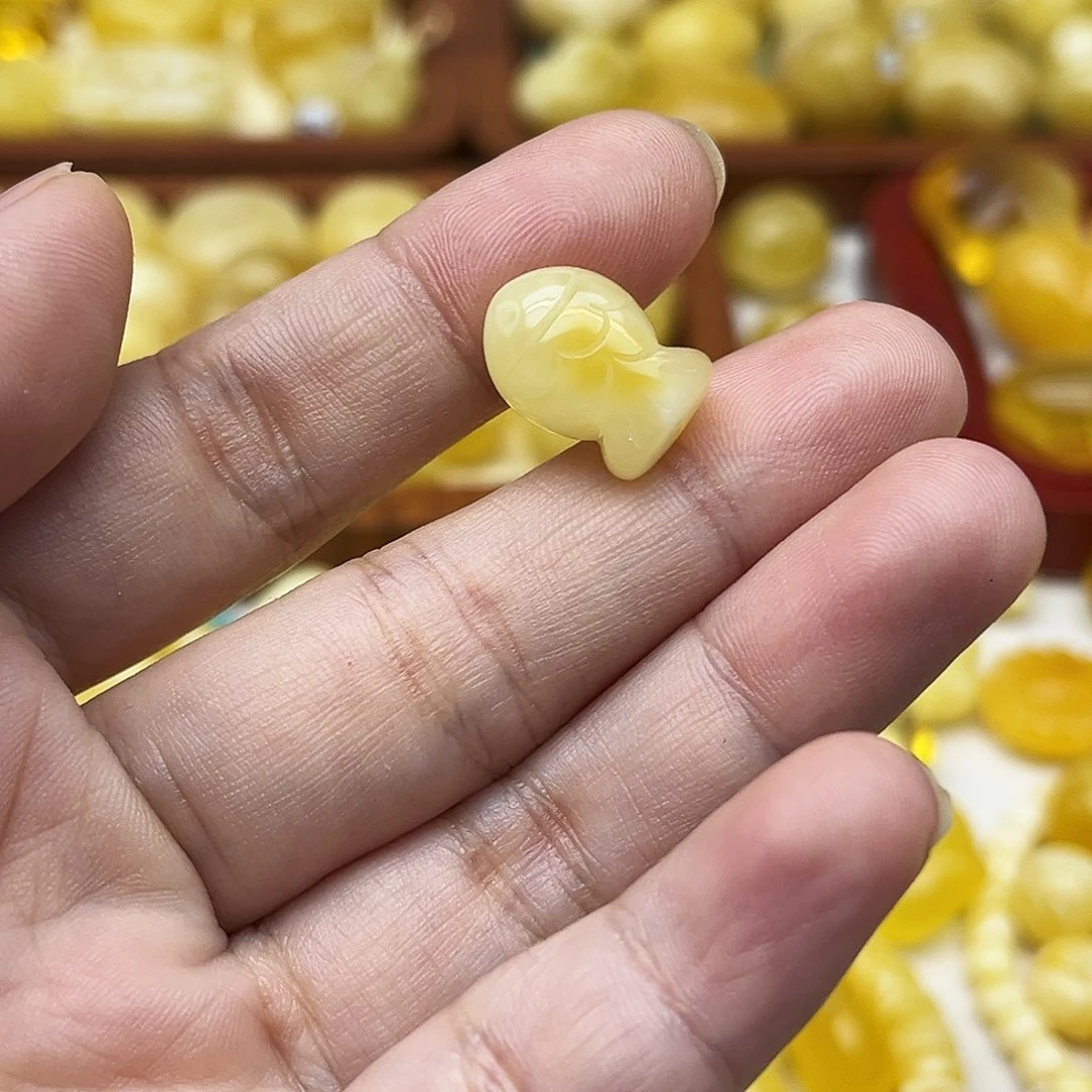 蜜蜡未镶嵌裸石天然