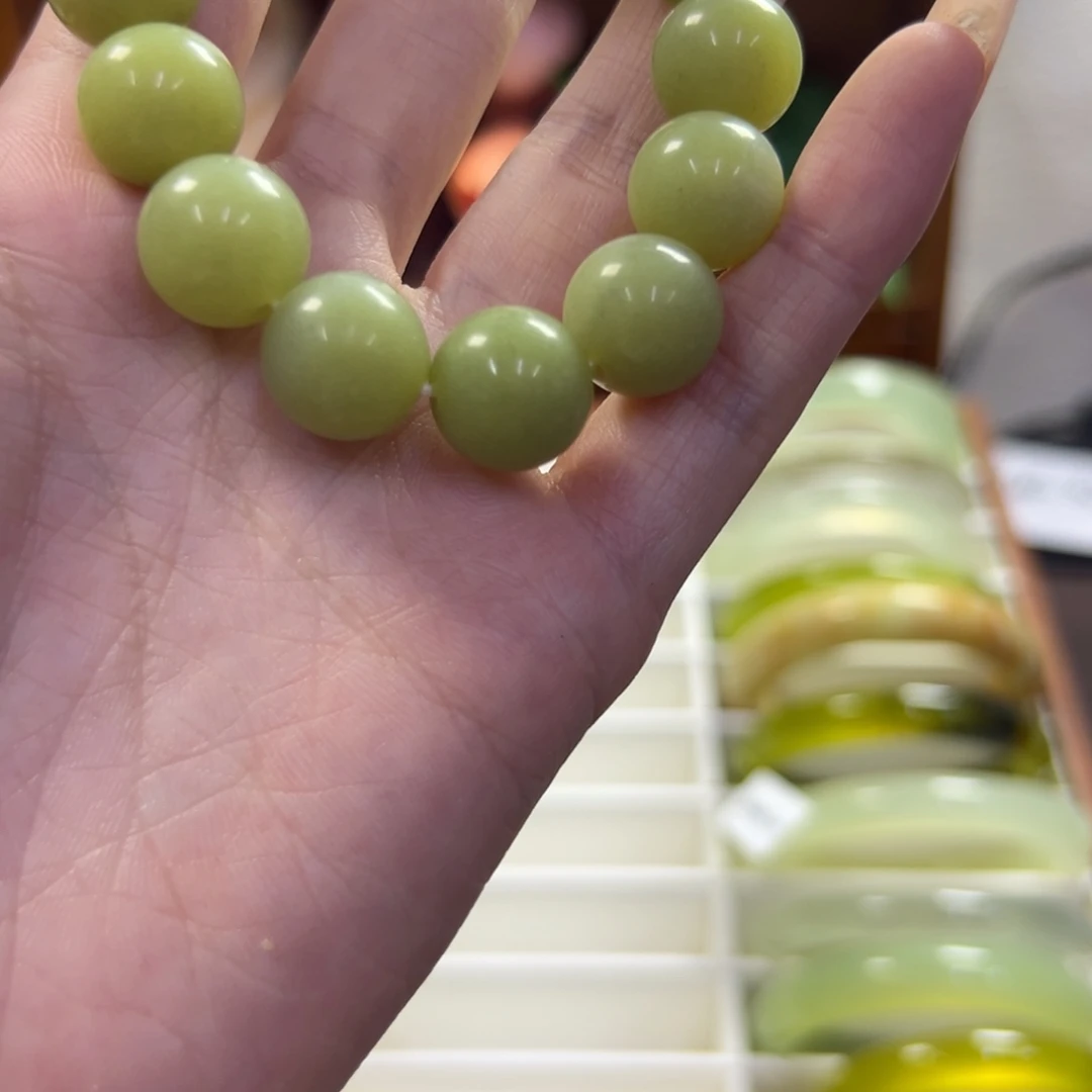 未镶嵌蛇纹石玉手镯753
