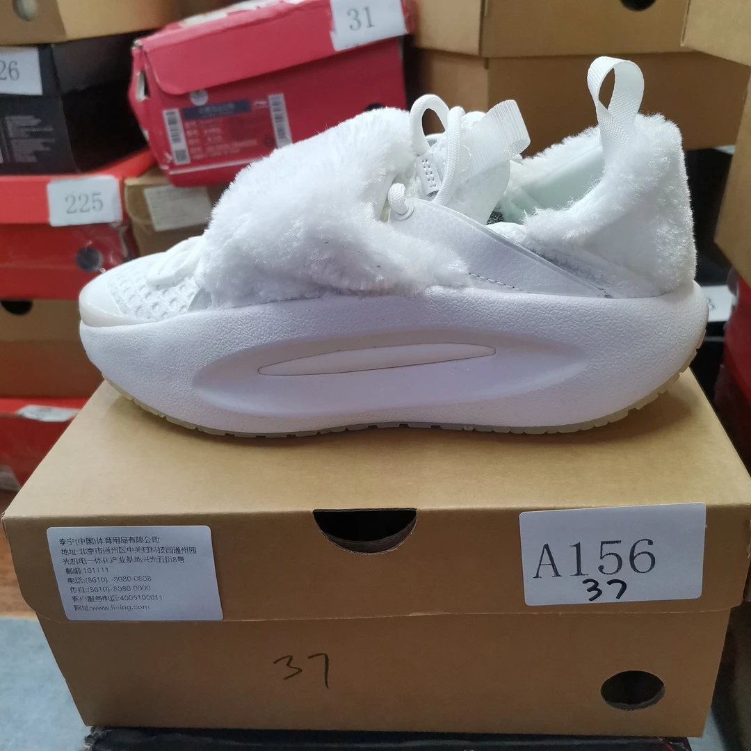 李宁孤货-运动鞋-A156