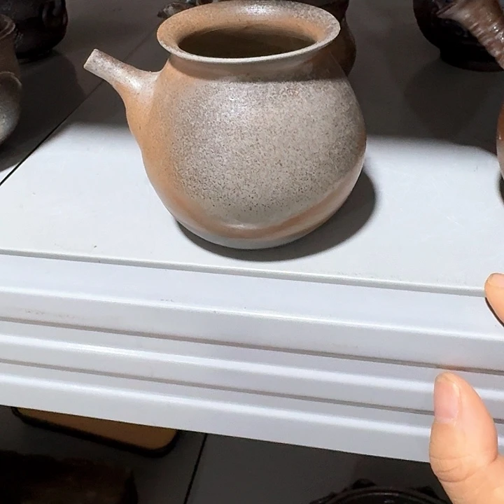 主人杯一个，瓷。。品茗瓷