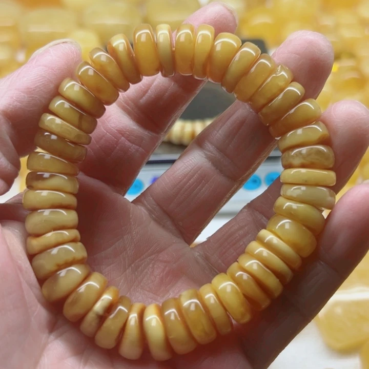 琥珀（矿物珀）未镶嵌裸石